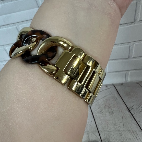 Michael Kors Runway Twist Gold Tone Acrylic Tortoise Chain Watch MK4266 WORKING - Picture 5 of 10